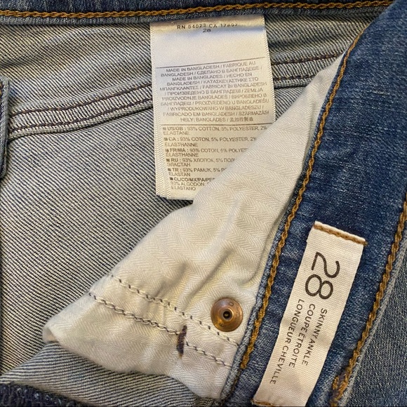 Light washed distressed skinny jeans - Picture 4 of 5